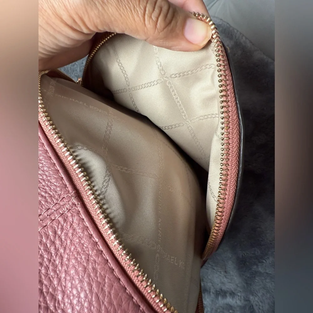MICHAEL Michael Kors Rhea Zip Medium Backpack‎